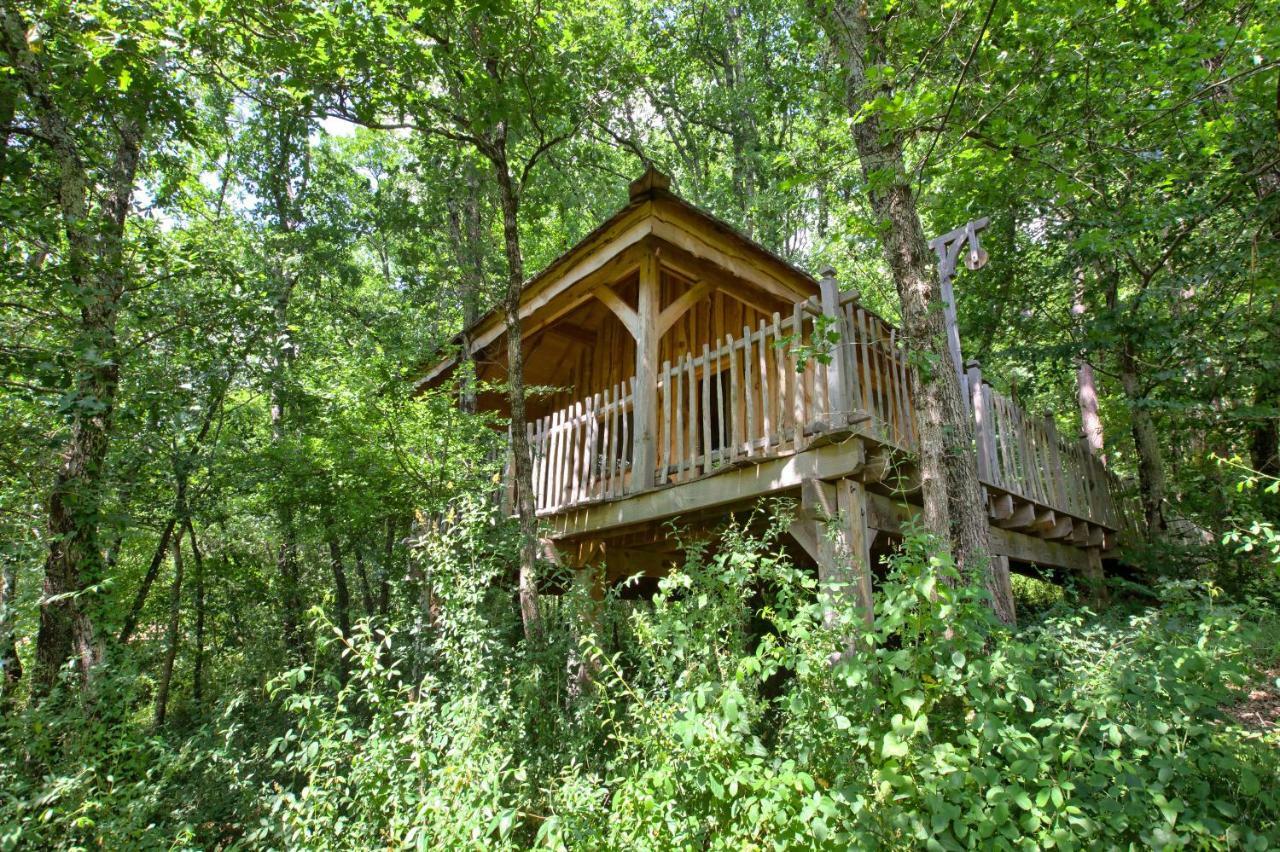 Les Cabanes Des Benauges Arbis 外观 照片