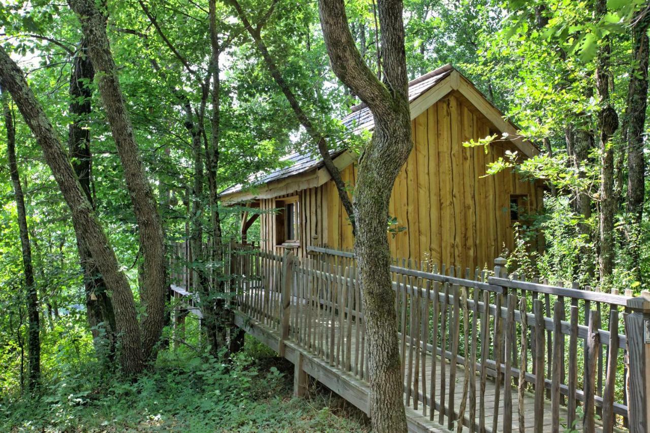 Les Cabanes Des Benauges Arbis 外观 照片